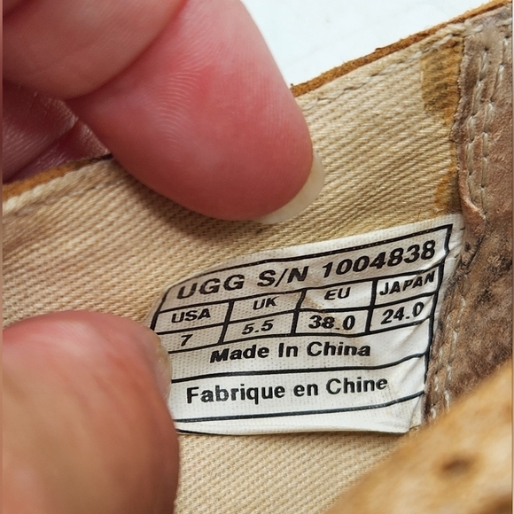 UGG CAELYN TAN SUEDE LEATHER OXFORD SHOES SIZE 7 - Picture 11 of 12